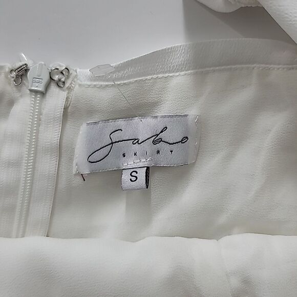 Sabo Skirt Ruched Mini Peasant Dress in White - Picture 9 of 11